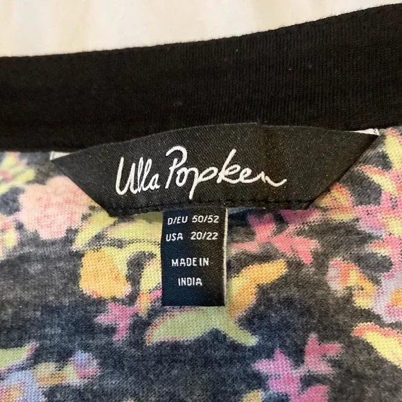 Ulla Popken 3/4 sleeve floral tunic
V-neck 3 button Henley - Picture 3 of 4